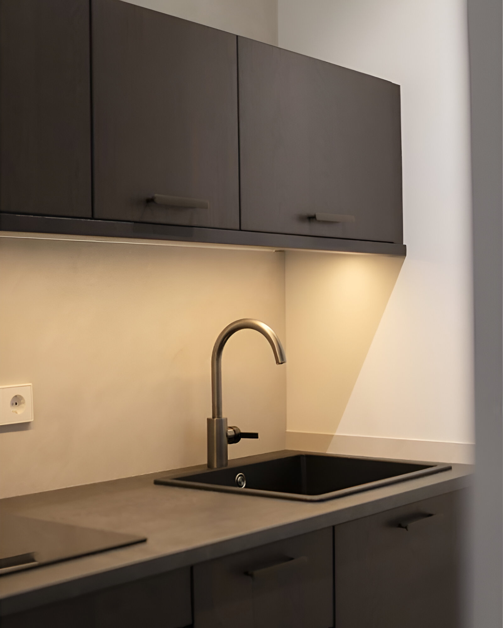 Armario horizontal de pared METOD