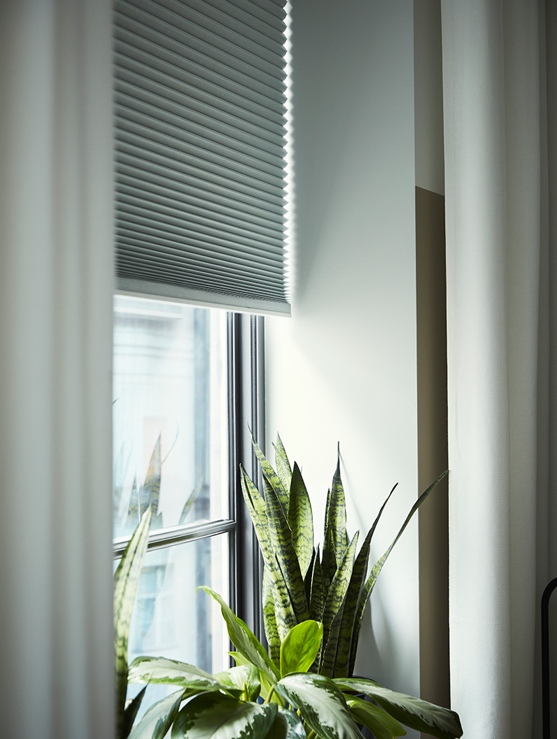  Translucent curtain, pair