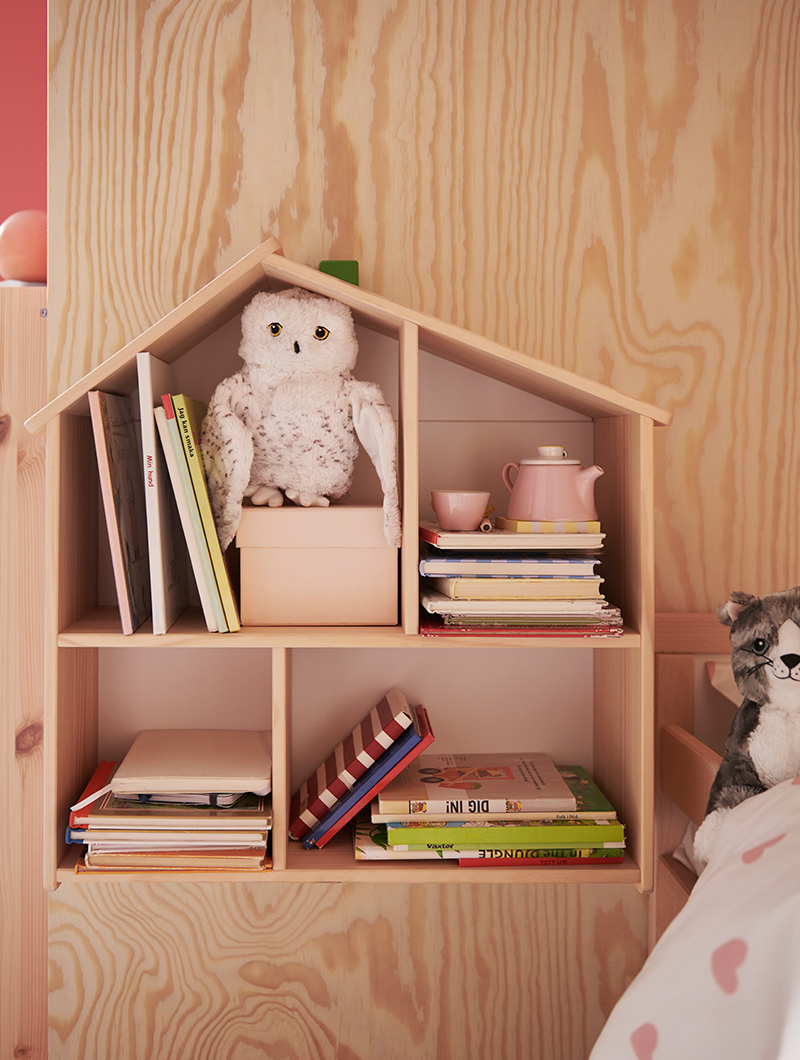  A FLISAT doll house/wall shelf