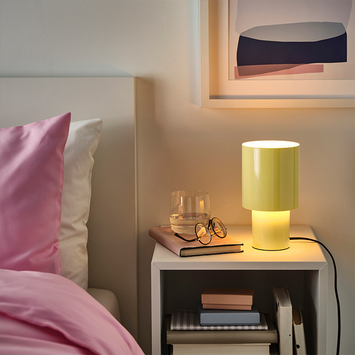 Bedside table lamps in the bedroom