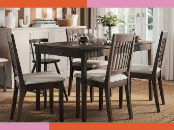 Classic dining room with NÄSINGE table set, LOHALS rug, HAVSTA cabinets, DYTÅG curtains and GLADELIG dinnerware with SVALKA glasses.