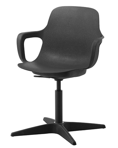 Silla giratoria IKEA ODGER color antracita retirada del mercado por riesgo de rotura y lesiones.