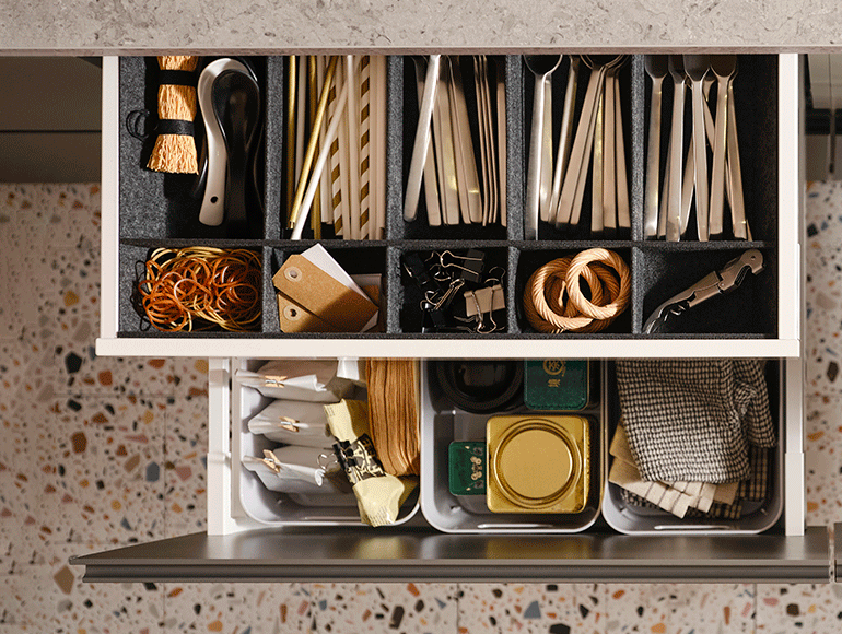 Kitchen items for functional neatness