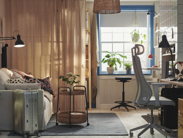 How to transform a home office into a guest room