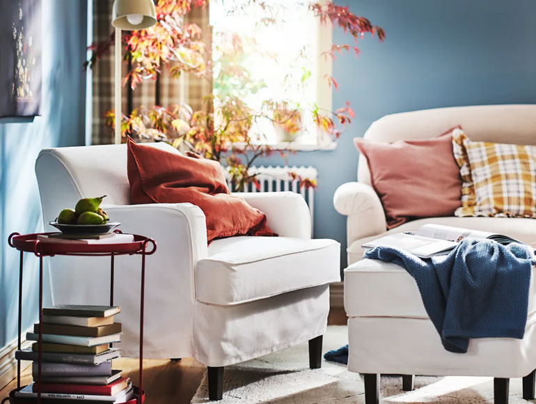 A reading corner that embraces you in softness
