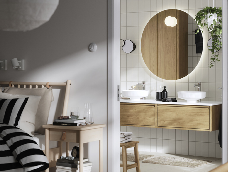 A practical yet stylish bathroom for the whole family