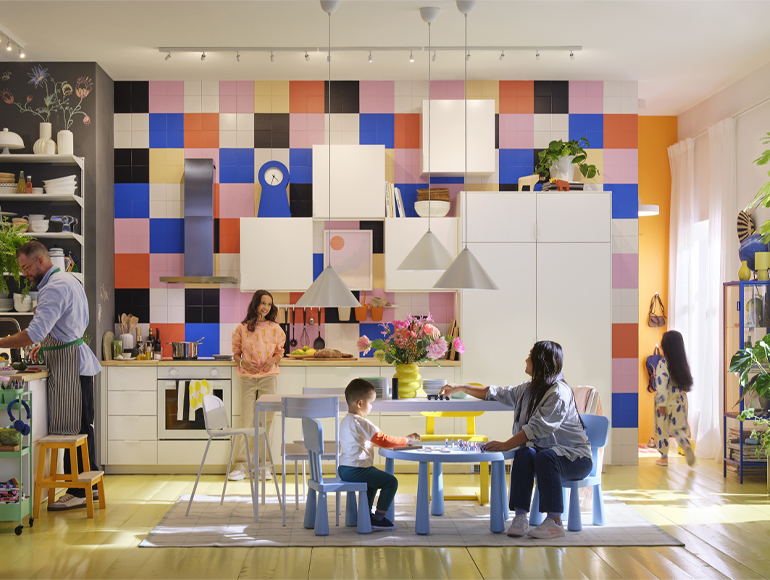 Una cocina familiar llena de orden, color y momentos felices