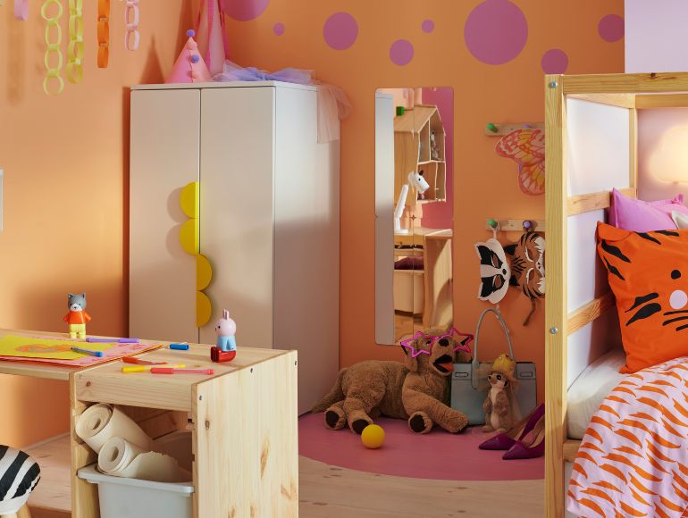 The children’s wardrobe that grows 